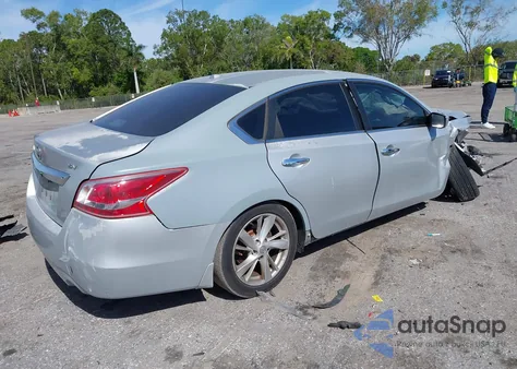 2013 Nissan Altima 2.5 Sv z USA, uszkodzony, nr VIN 1N4AL3AP6DN475692